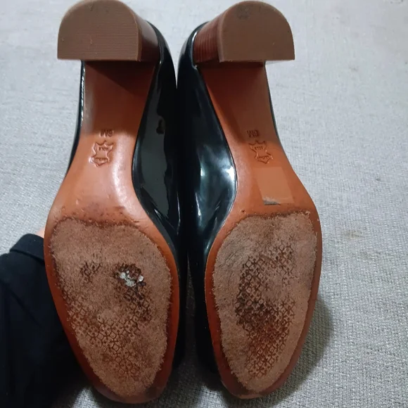 Tory Burch T Ring Black Patent Leather  Ballet Flats 6 M - Picture 7 of 12